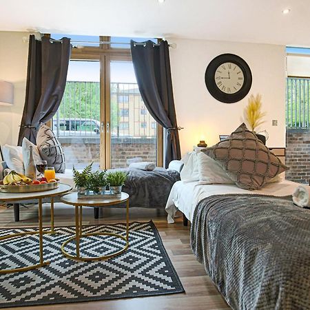 Campbell Park Apartment - City Centre - Free Parking, Balcony, Super-Fast Wifi And Smart Tv With Netflix By Yoko Property Milton Keynes Esterno foto