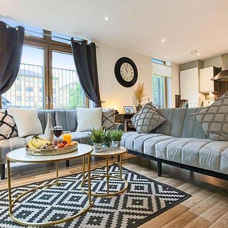 Campbell Park Apartment - City Centre - Free Parking, Balcony, Super-Fast Wifi And Smart Tv With Netflix By Yoko Property Milton Keynes Esterno foto