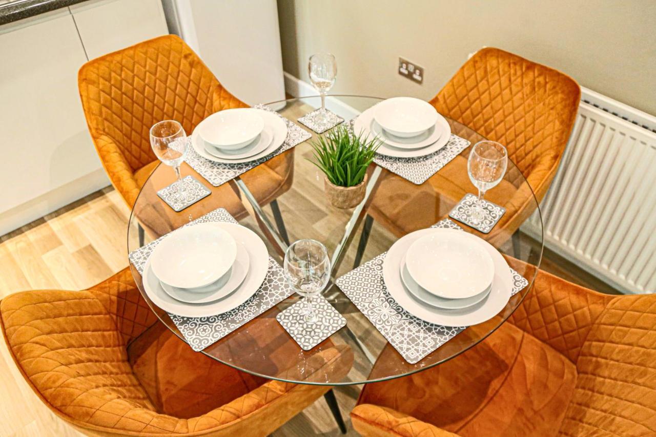 Campbell Park Apartment - City Centre - Free Parking, Balcony, Super-Fast Wifi And Smart Tv With Netflix By Yoko Property Milton Keynes Esterno foto
