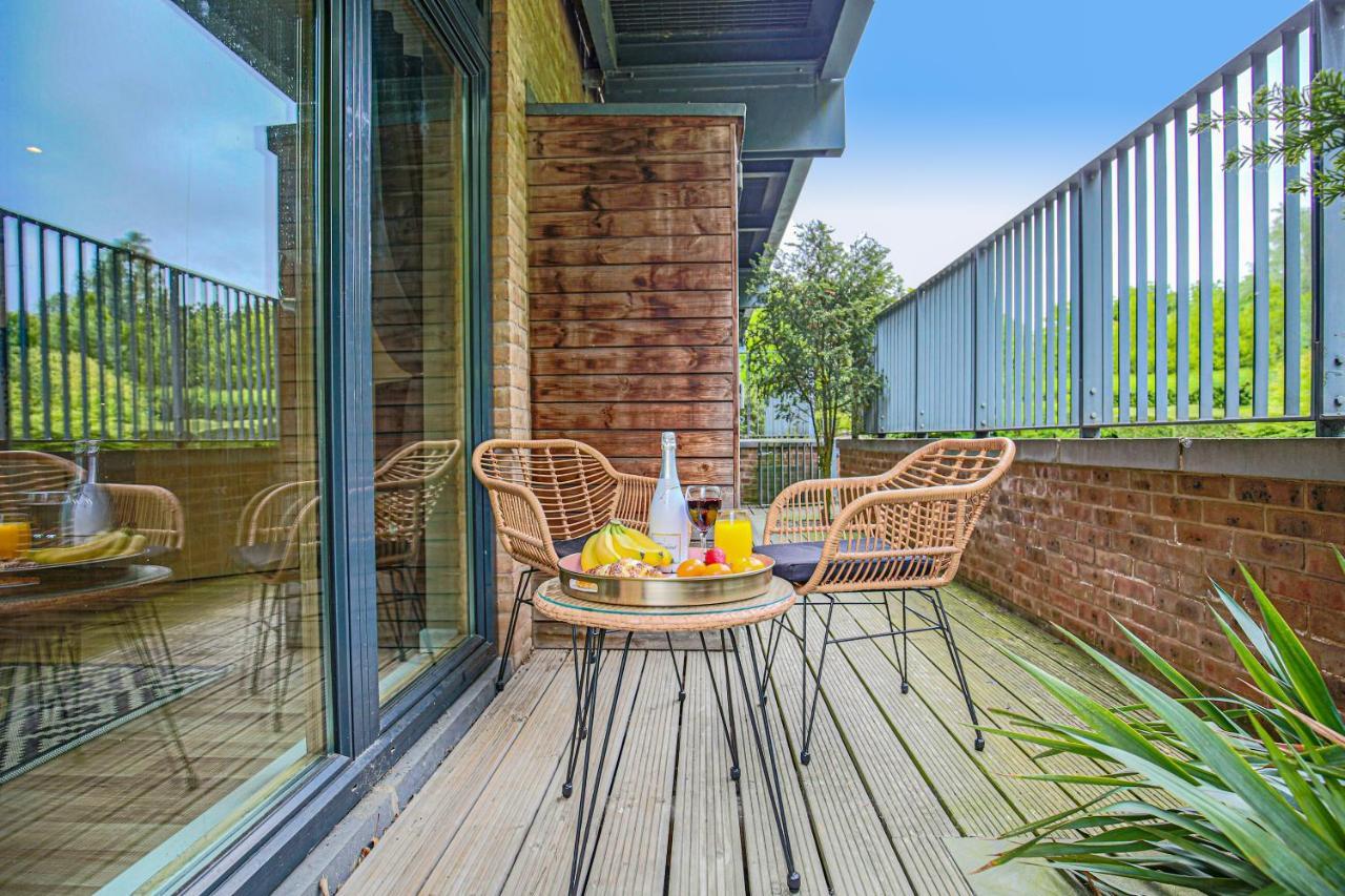 Campbell Park Apartment - City Centre - Free Parking, Balcony, Super-Fast Wifi And Smart Tv With Netflix By Yoko Property Milton Keynes Esterno foto