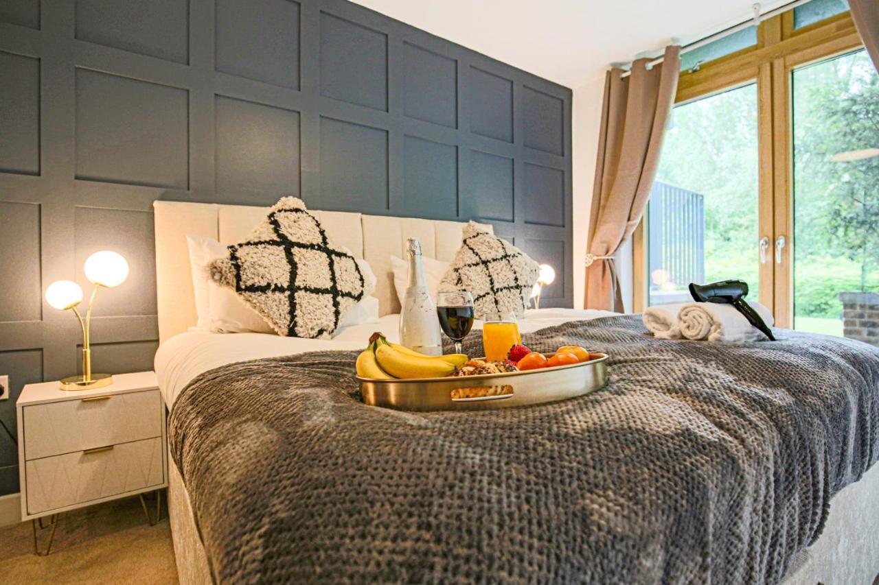 Campbell Park Apartment - City Centre - Free Parking, Balcony, Super-Fast Wifi And Smart Tv With Netflix By Yoko Property Milton Keynes Esterno foto