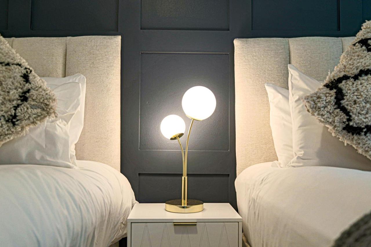 Campbell Park Apartment - City Centre - Free Parking, Balcony, Super-Fast Wifi And Smart Tv With Netflix By Yoko Property Milton Keynes Esterno foto